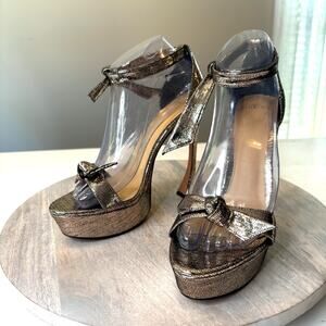 Alexandre Birman Clarita Gold Metallic 100 Architectural Heels Sandals Size 9.5